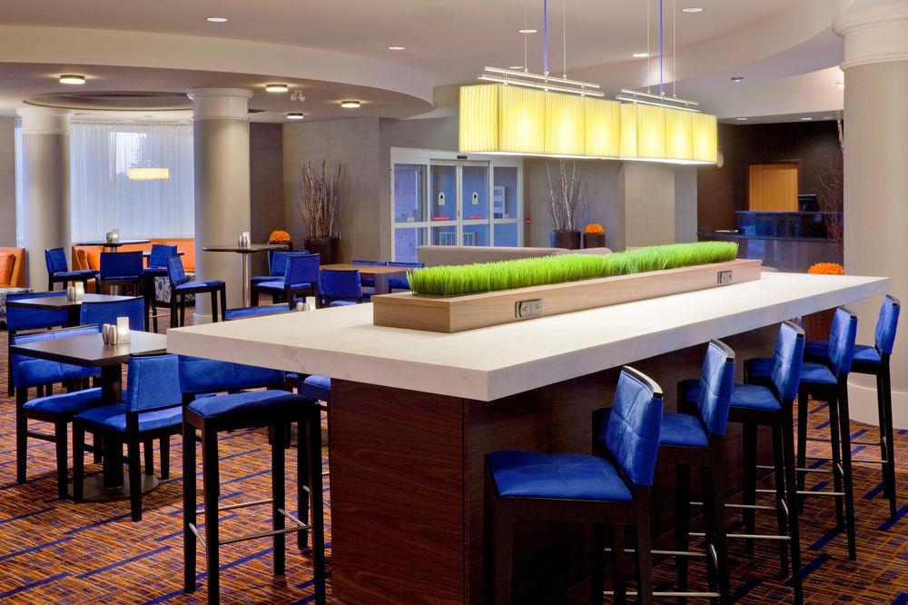 Courtyard By Marriott Toronto Маркъм Екстериор снимка