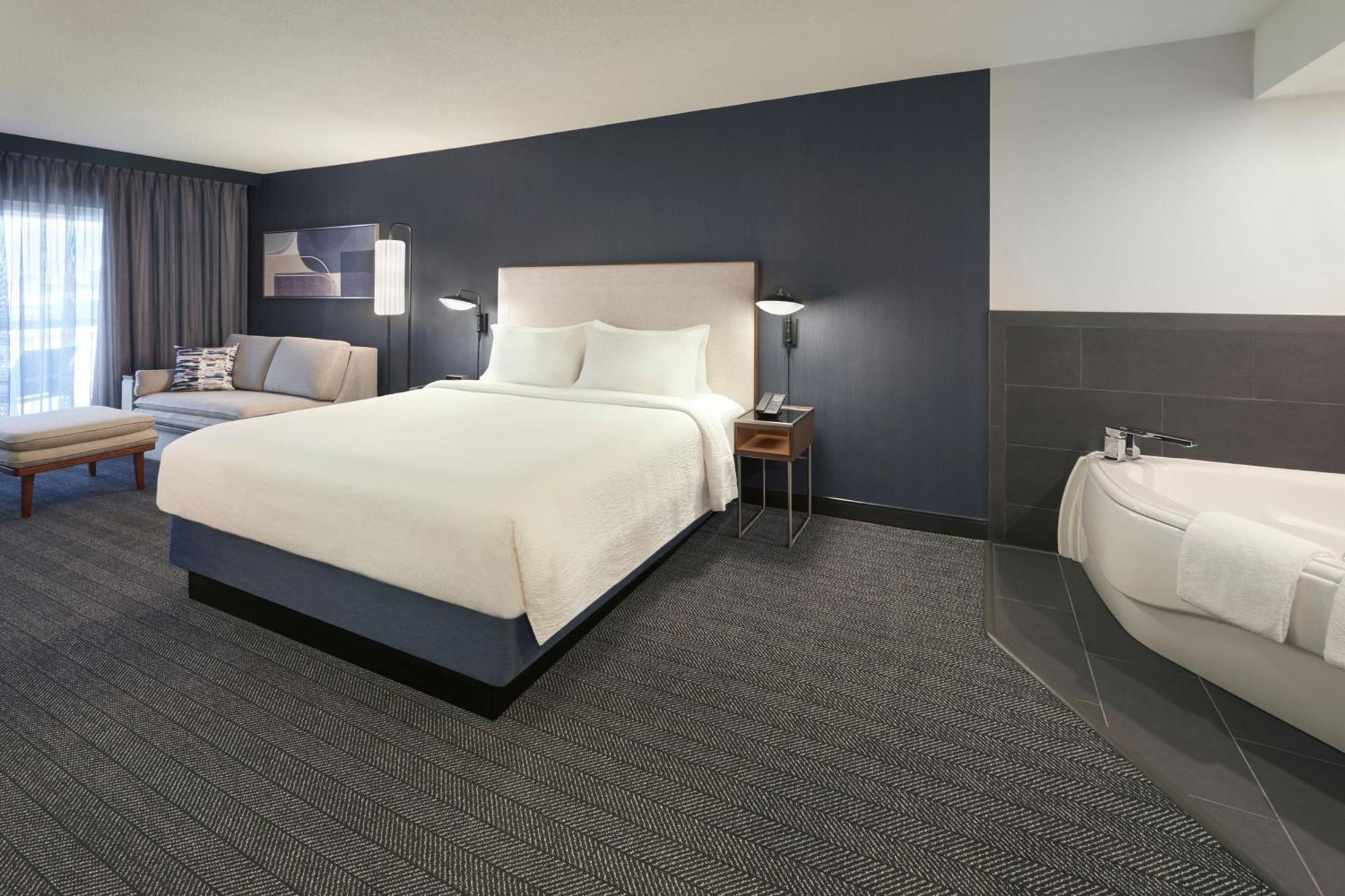 Courtyard By Marriott Toronto Маркъм Екстериор снимка