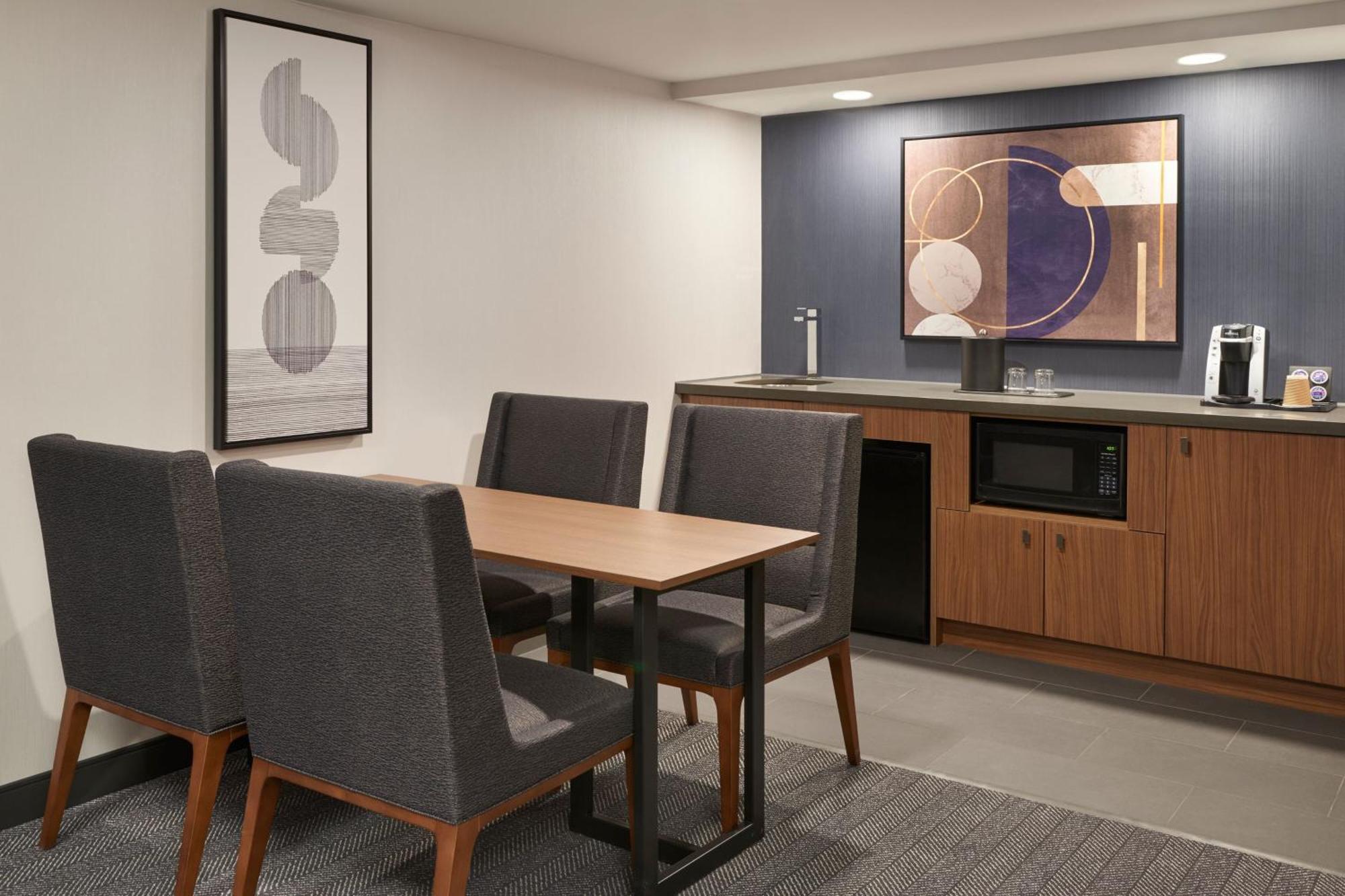 Courtyard By Marriott Toronto Маркъм Екстериор снимка